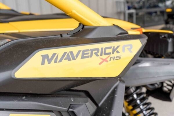 New 2024 Can-Am Maverick 1000 R – Strickland Golf Carts