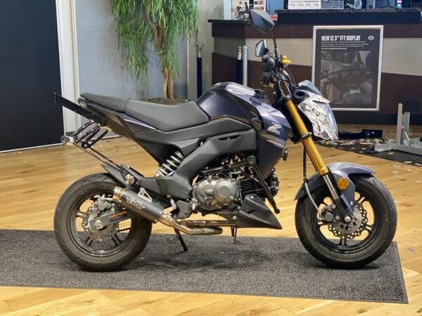 2020 Kawasaki Z125 PRO – Strickland Golf Carts
